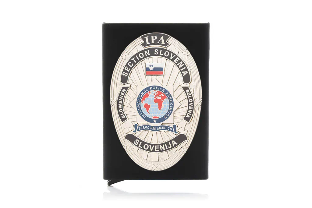 Products 00 BOX Eslovenia L 2 Metal Badge