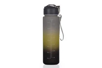 750 ml water bottle with a leak-proof cap