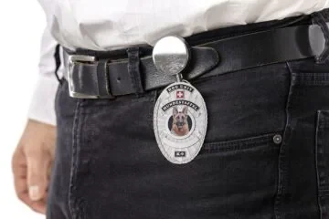Approach belt clip with retractable badge Dog Handler