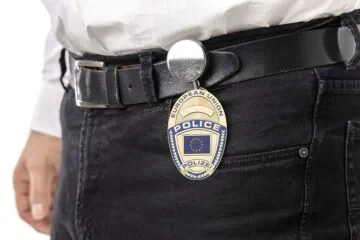 Approach belt clip with retractable badge POLICE EU
