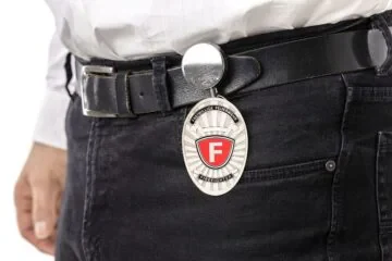 Approach belt clip with retractable badge Volunteer Fire Brigade, engraving