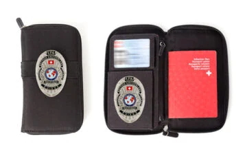 "On the way / Passport Holder" IPA Switzerland