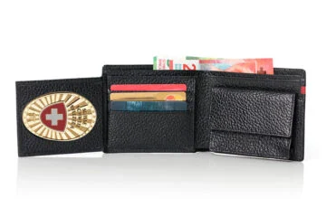 Leather wallet "Impressive" Switzerland Fan Badge