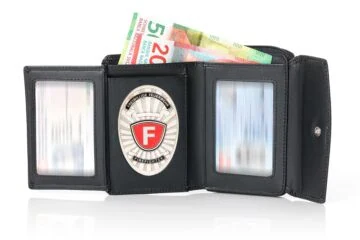 Leather wallet "Durable" Volunteer Fire Brigade, engraving
