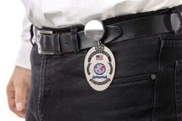 Approach belt clip with retractable badge IPA USA