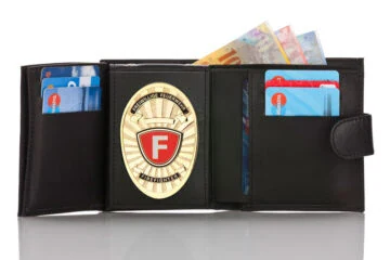 Leather wallet "Qualified - two in one" Volunteer Fire Brigade, engraving