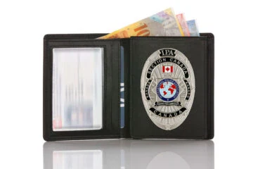 Leather wallet "Official" IPA Canada