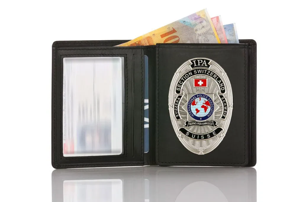 Products ipa ch etui official1 Metal Badge