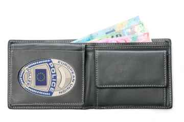 Leather wallet "Personal" POLICE EU