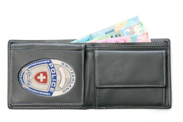 Leather wallet "Personal" POLICE Switzerland