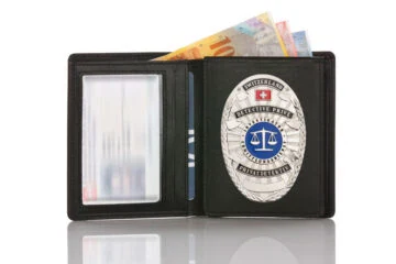 Leather wallet "Official" private investigator Switzerland, engraving