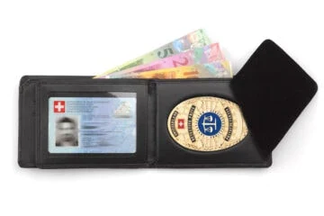 Leather wallet "Quantum" private investigator Switzerland, engraving